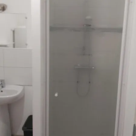 Appart Sylvain Appartamento Neuilly-l'Eveque