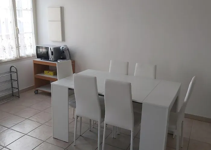 Appart Sylvain Neuilly-l'Eveque